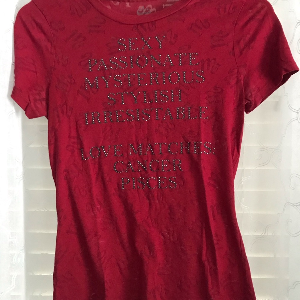 Express Graphic T-shirt Scorpio zodiac